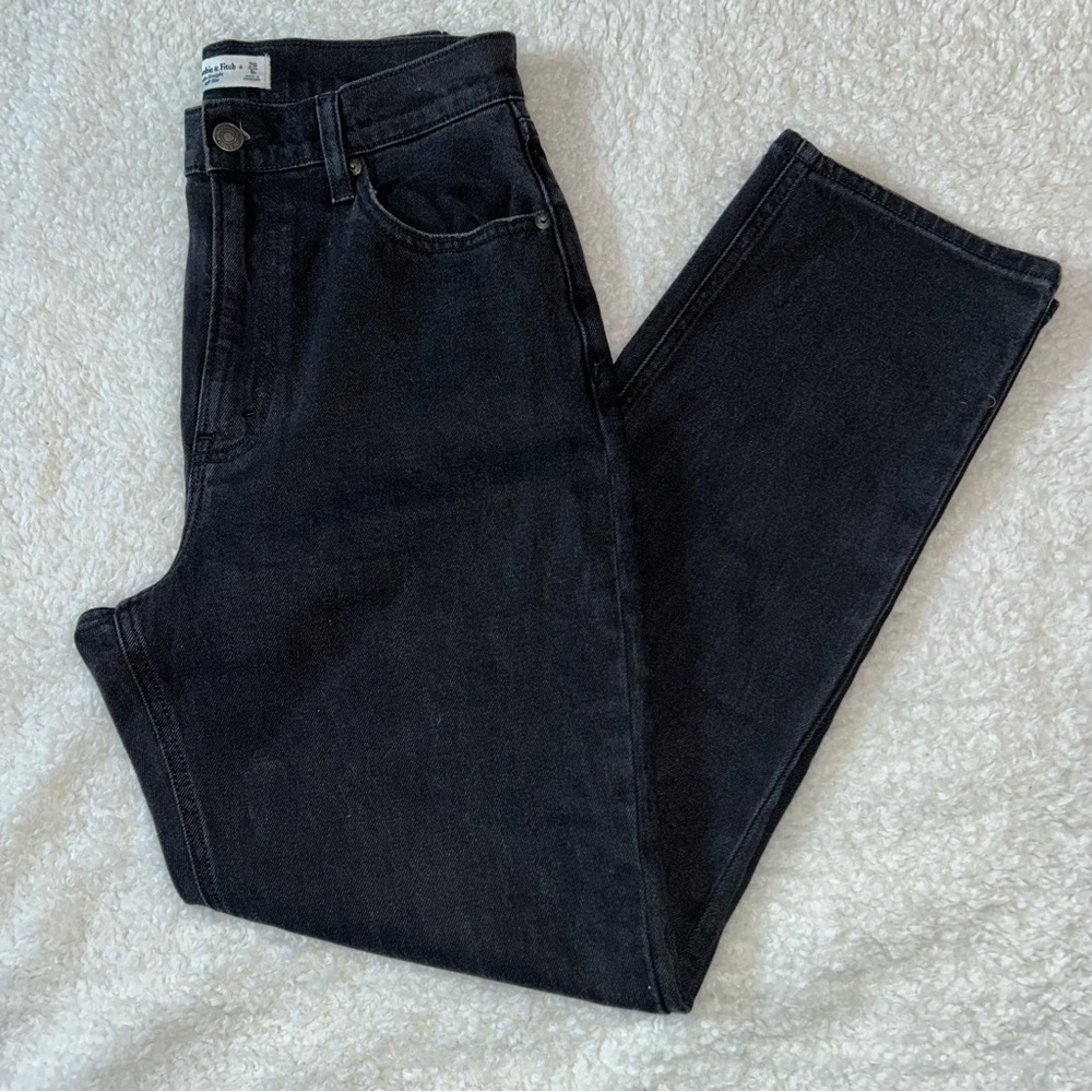 Abercrombie & Fitch The Ankle Straight Ultra High Rise Size 6 Black